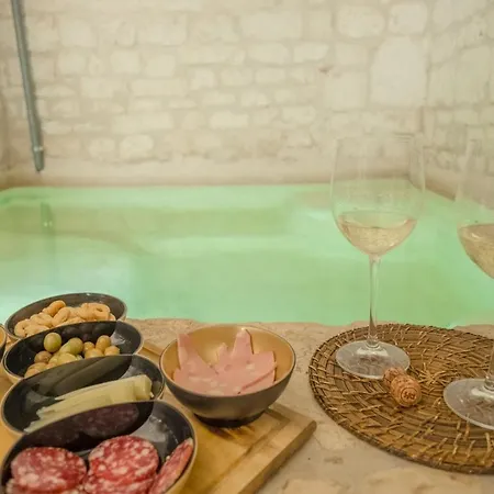 Dimora Pisacane By Gonewlocation Apartment *